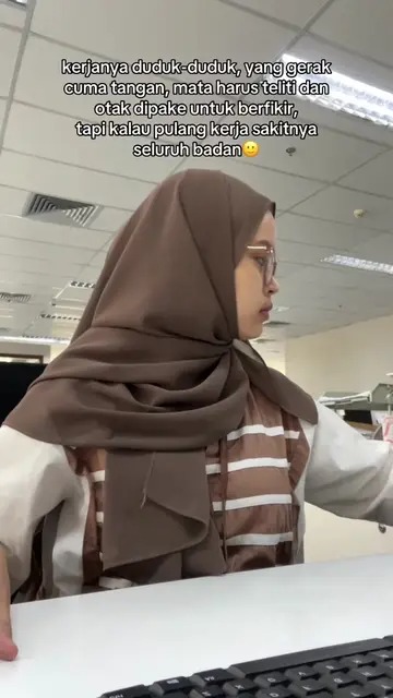 Worklife Karyawan Kantor Related